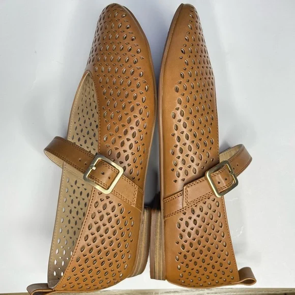 Clarks Women's Fawna Jane Tan Leather Perforated Flats size 9.5 New - Picture 10 of 10